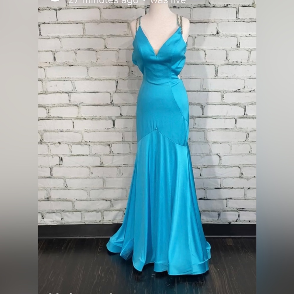 New with tag Rachel Allen prom pageant dress style 7042 turquoise size 10